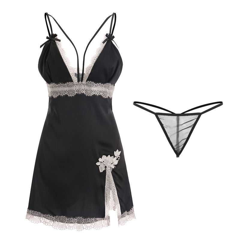 Sexy and sexy nightdress in comfortable silk